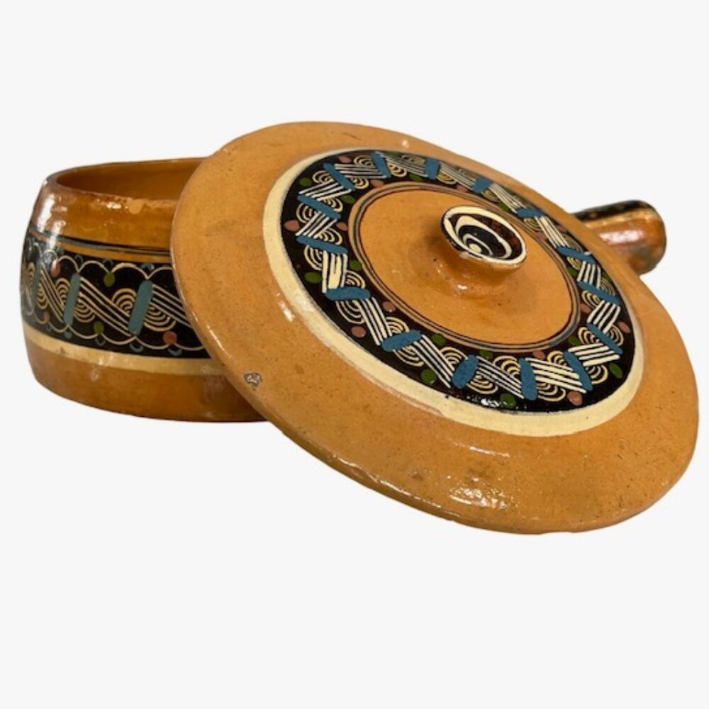 Mexico Hand-crafted Lidded Bean Pot Pottery Redware 8" Dia. x 5"H Tlaquepaque